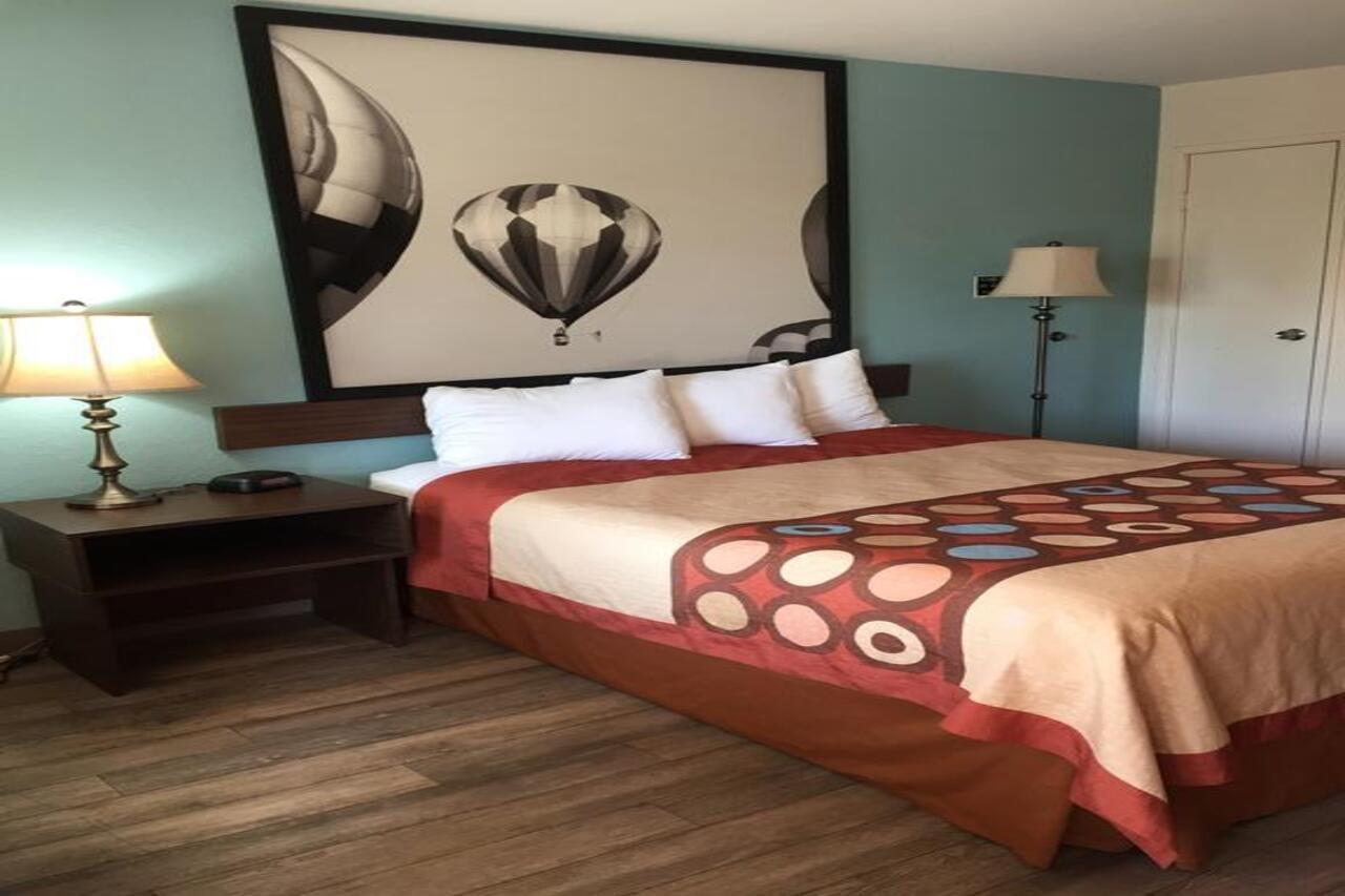 Hotel Super 8 By Wyndham Indio Exterior foto